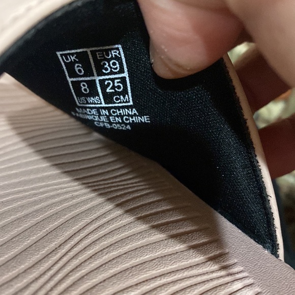 Puma Womens Cool Cat Slide Sandals. - Picture 4 of 5